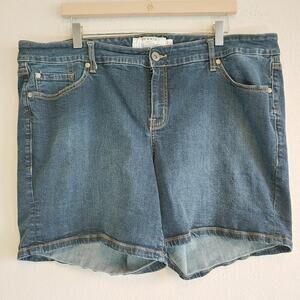 Torrid Women's Dark Wash Stretch High Rise Denim Shorts Plus Size 22
